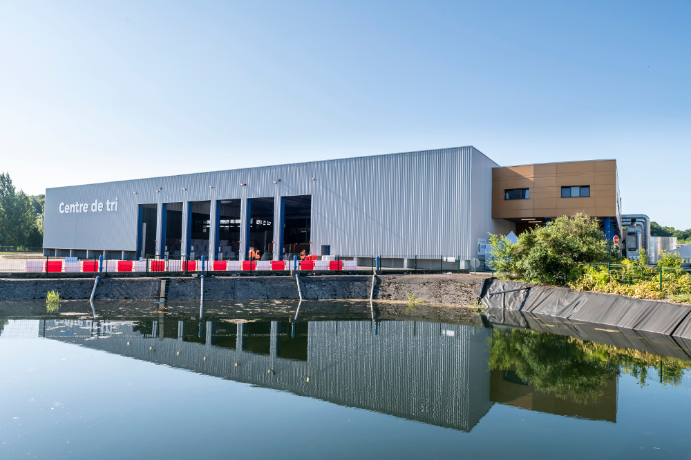 Découvrez l’un des plus grands centres de tri de France CITEO